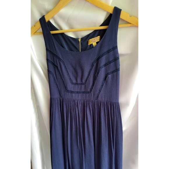 Navy Blue Vera Wang Princess Dress - Picture 2 of 4
